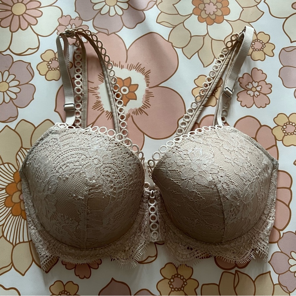 Victoria Secret Lined Demi Nude Lace Bra 32DDD